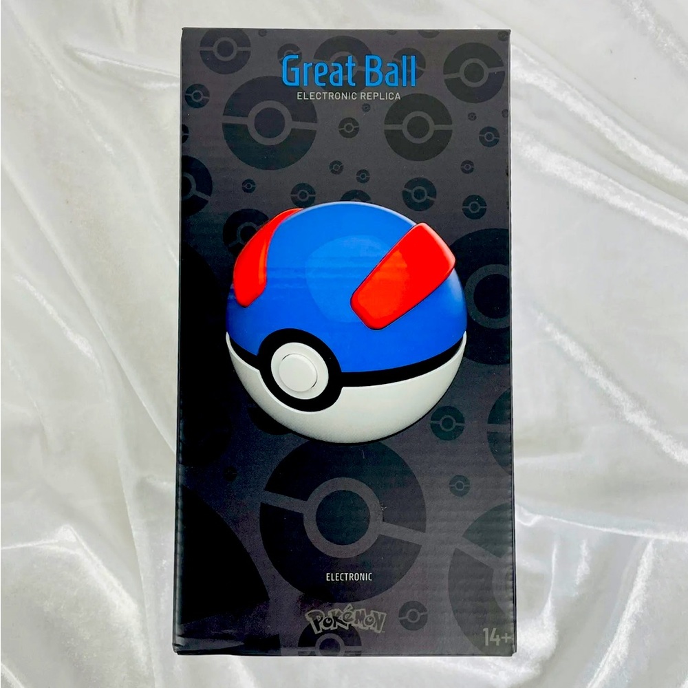 POKEMON Die-Cast Great Ball Replica - Wand Company Sealed Brand New.